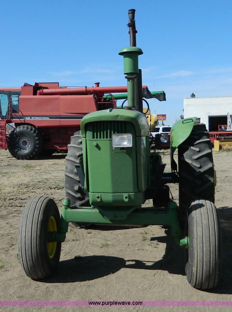 image for item B3591 1962 John Deere 4010 tractor