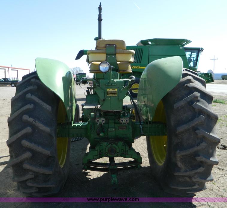 image for item B3591 1962 John Deere 4010 tractor