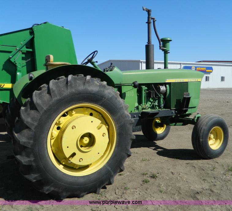 image for item B3591 1962 John Deere 4010 tractor