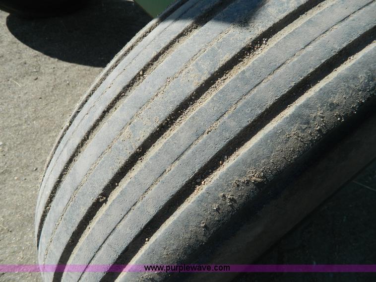 image for item B3591 1962 John Deere 4010 tractor