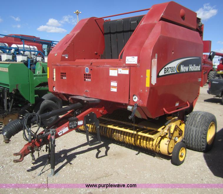 image for item B5701 2003 New Holland BR780 round baler