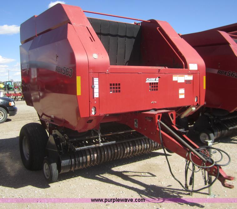 image for item B5702 2007 Case IH RBX563 round baler