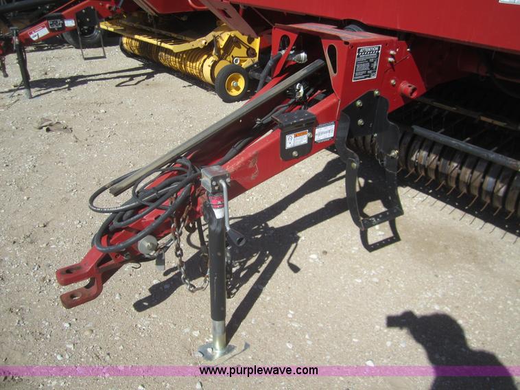 image for item B5702 2007 Case IH RBX563 round baler