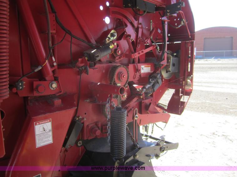 image for item B5702 2007 Case IH RBX563 round baler