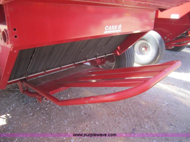 image for item B5703 2005 Case IH RBX562 round baler