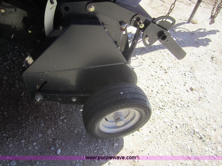 image for item B5703 2005 Case IH RBX562 round baler