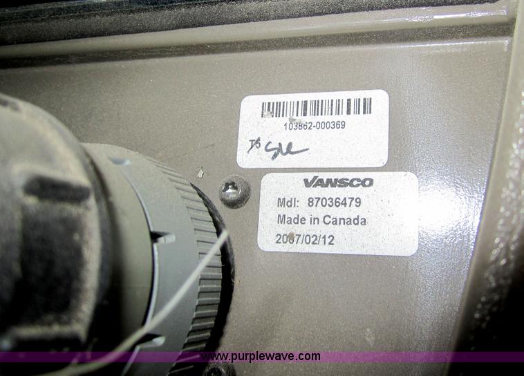 image for item B5703 2005 Case IH RBX562 round baler