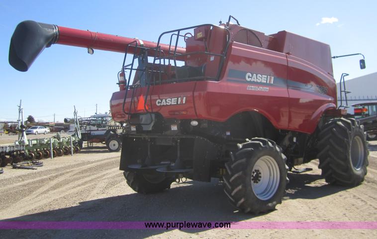 image for item B5704 2009 Case IH 7088 combine