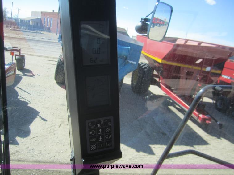 image for item B5704 2009 Case IH 7088 combine