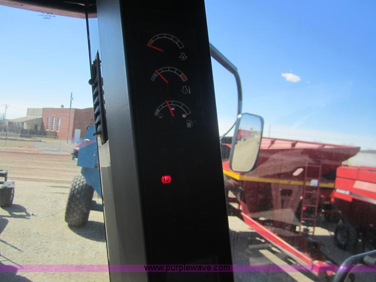 image for item B5704 2009 Case IH 7088 combine