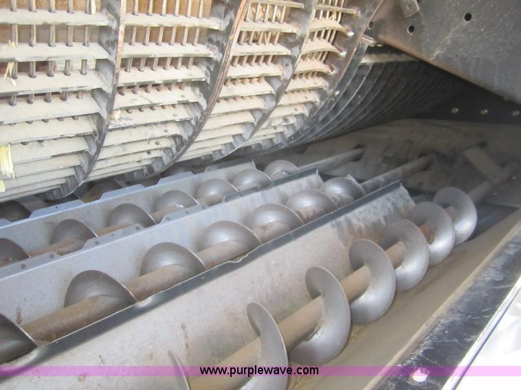 image for item B5704 2009 Case IH 7088 combine