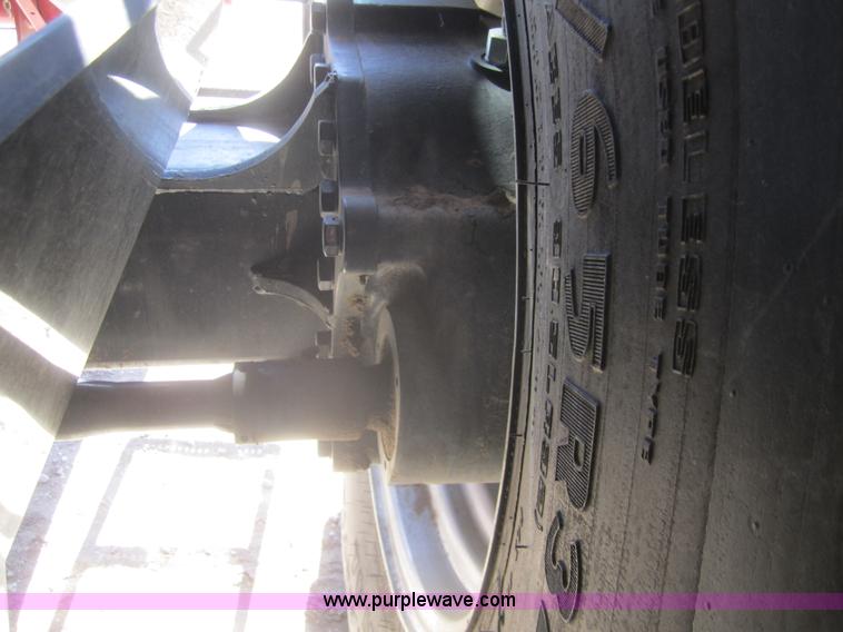 image for item B5704 2009 Case IH 7088 combine