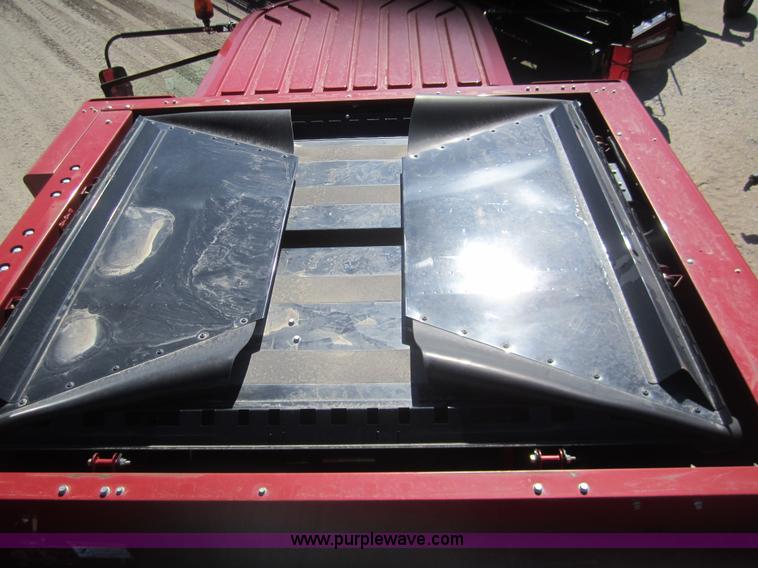 image for item B5704 2009 Case IH 7088 combine