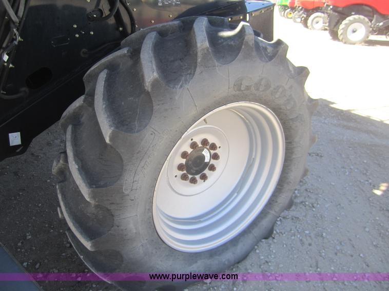 image for item B5704 2009 Case IH 7088 combine