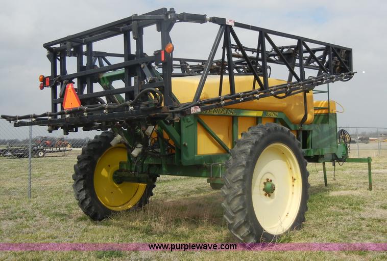 image for item C4353 2000 Redball 680 pull sprayer