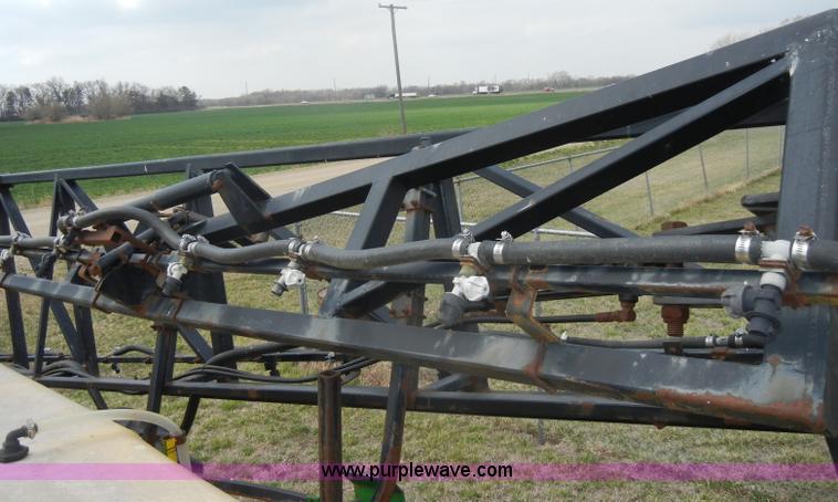image for item C4353 2000 Redball 680 pull sprayer