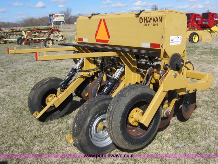 image for item C5332 Hayvan 7' no-till drill