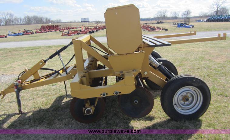 image for item C5332 Hayvan 7' no-till drill