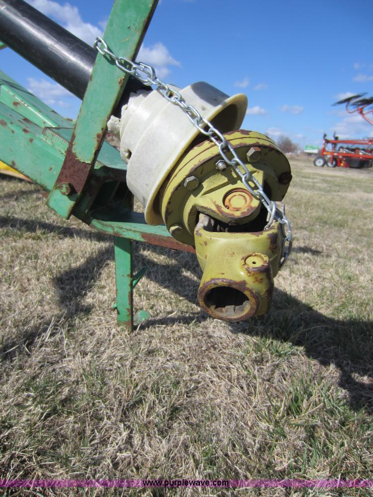 image for item C5333 Stoll R335 hay rake