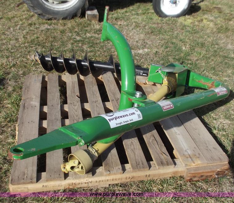 John Deere 200 post hole digger in Clinton, MO Item D3578 sold