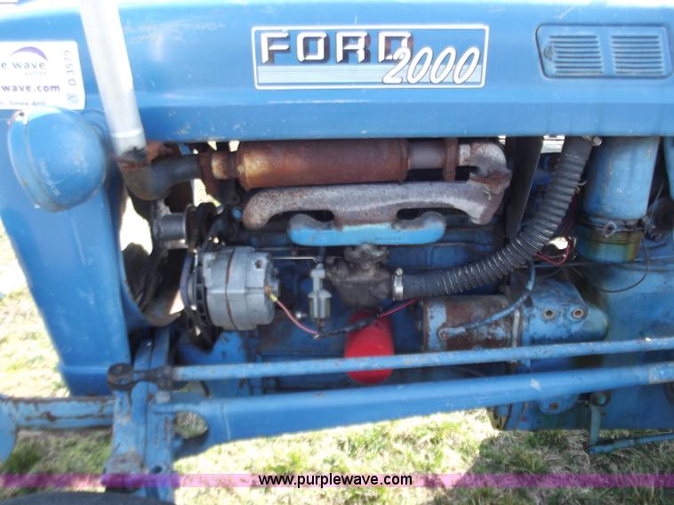 image for item D3579 1963 Ford 2000 tractor