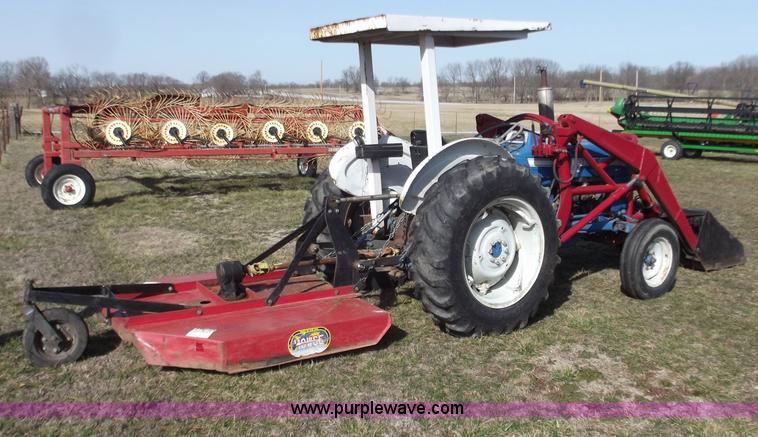 image for item D3580 1968 Ford 2000 tractor with loader and rotary mower