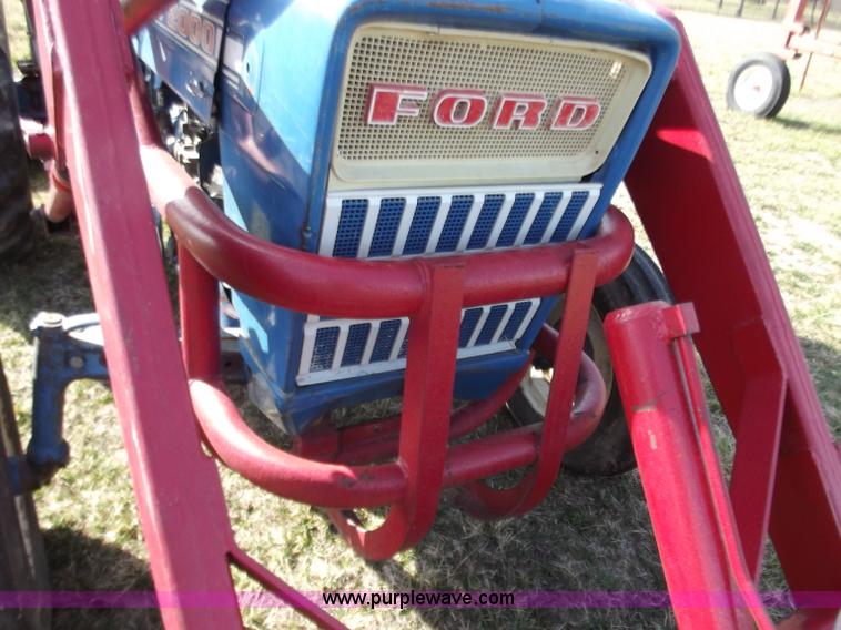 image for item D3580 1968 Ford 2000 tractor with loader and rotary mower