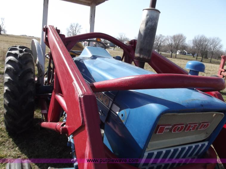 image for item D3580 1968 Ford 2000 tractor with loader and rotary mower