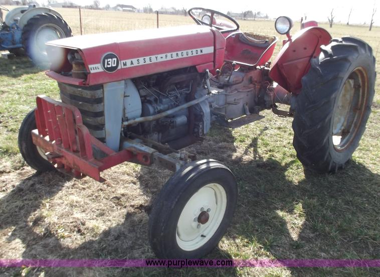 image for item D3581 Massey-Ferguson 1308SNMY tractor
