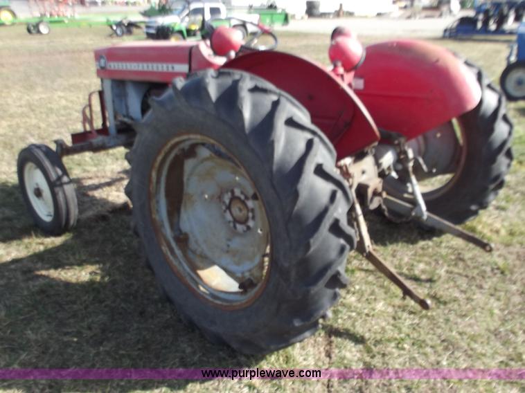 image for item D3581 Massey-Ferguson 1308SNMY tractor