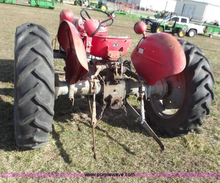 image for item D3581 Massey-Ferguson 1308SNMY tractor