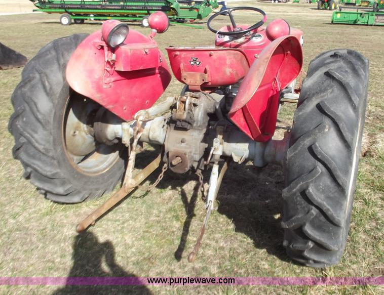 image for item D3581 Massey-Ferguson 1308SNMY tractor