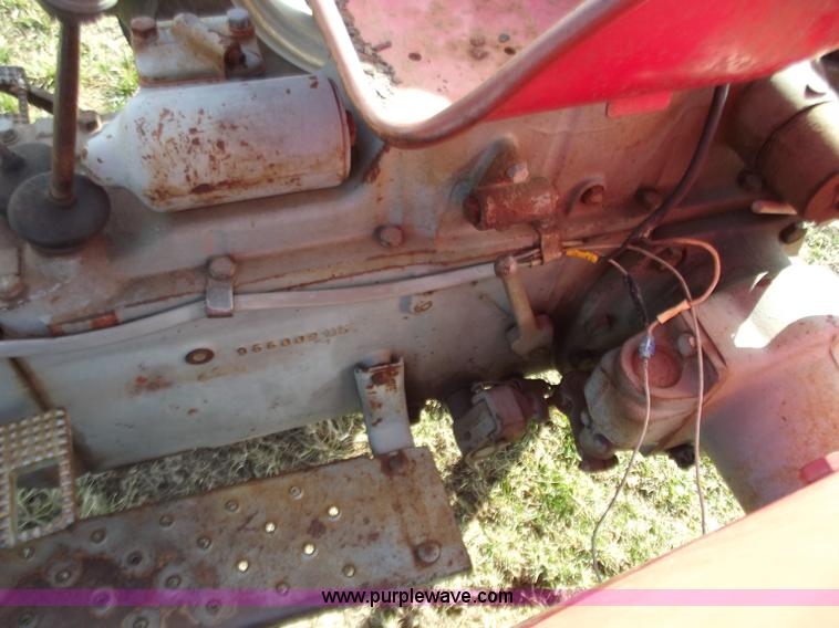 image for item D3581 Massey-Ferguson 1308SNMY tractor