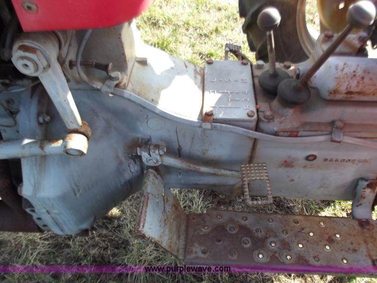 image for item D3581 Massey-Ferguson 1308SNMY tractor