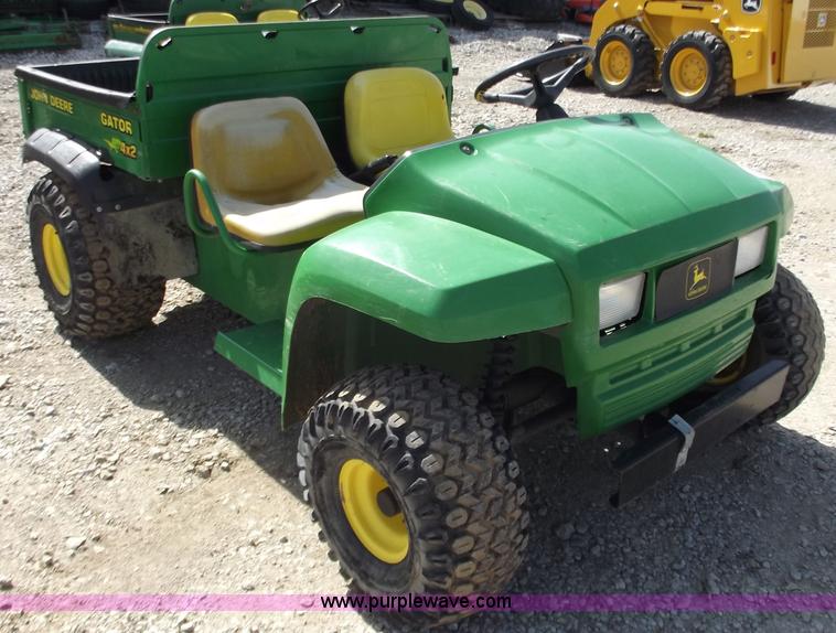 image for item D3583 2001 John Deere 4x2 Gator