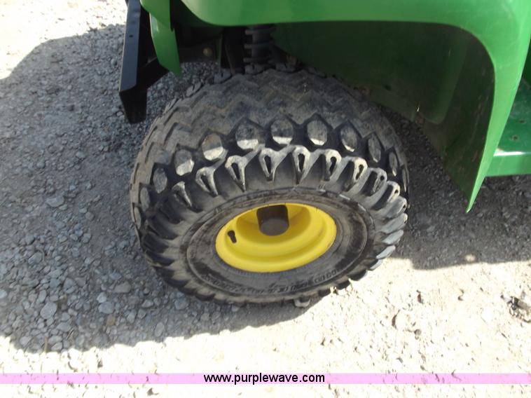 image for item D3583 2001 John Deere 4x2 Gator