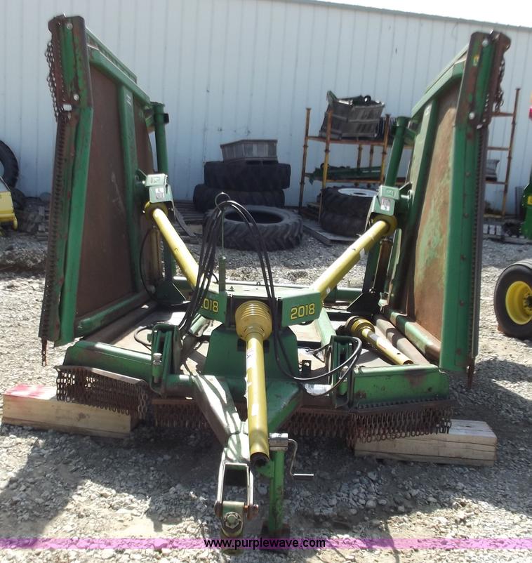 image for item D3586 John Deere 2018 20' batwing rotary mower