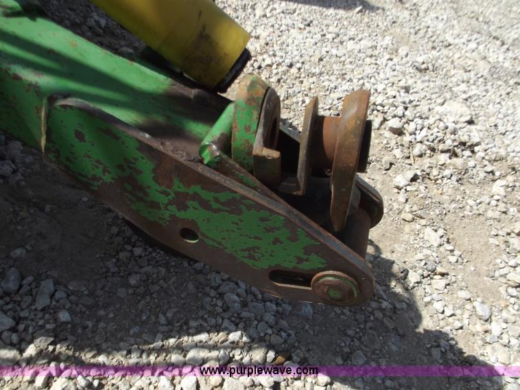 image for item D3586 John Deere 2018 20' batwing rotary mower