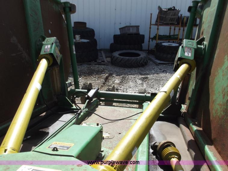 image for item D3586 John Deere 2018 20' batwing rotary mower