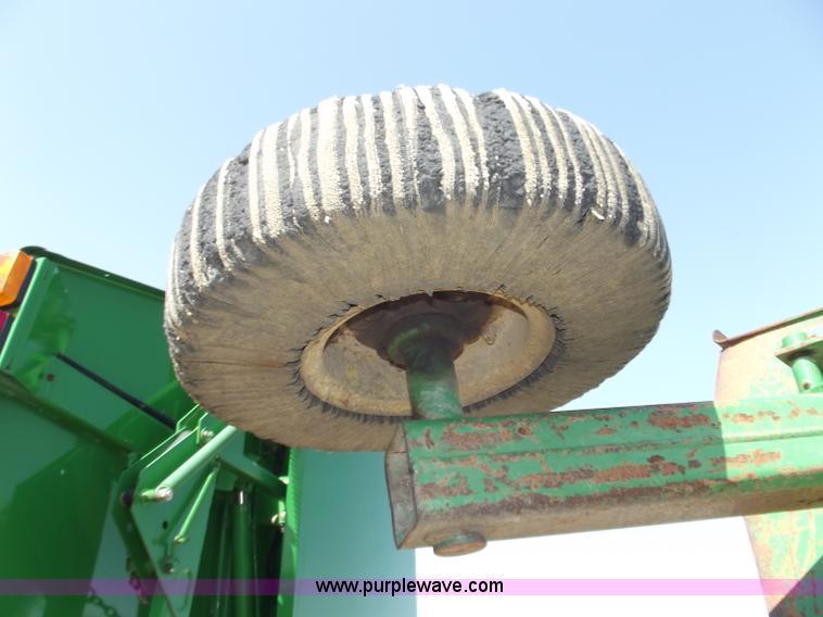 image for item D3586 John Deere 2018 20' batwing rotary mower