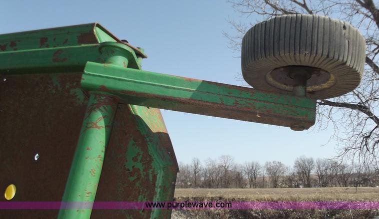 image for item D3586 John Deere 2018 20' batwing rotary mower