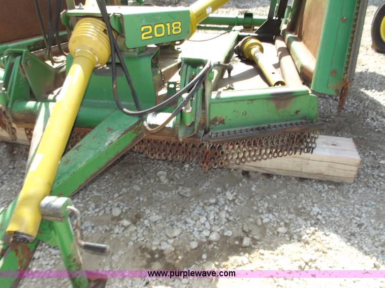 image for item D3586 John Deere 2018 20' batwing rotary mower