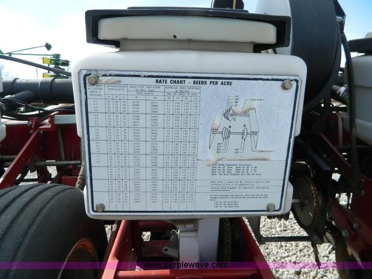 image for item D8887 AGCO White 6700 12 row planter
