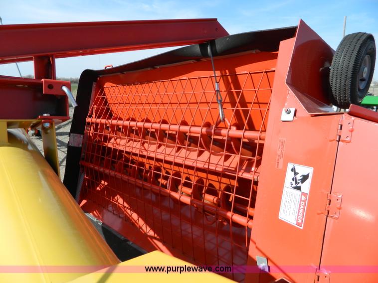 image for item D8890 Westfield MK-100-81 grain auger