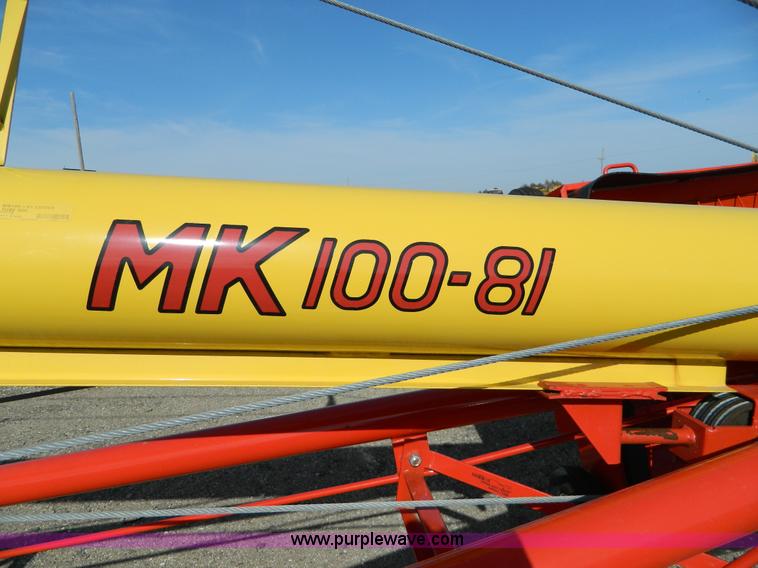 image for item D8890 Westfield MK-100-81 grain auger