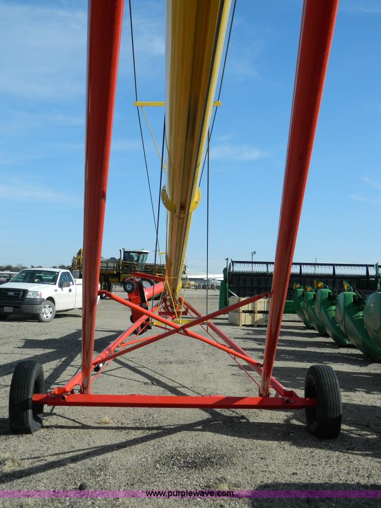 image for item D8890 Westfield MK-100-81 grain auger