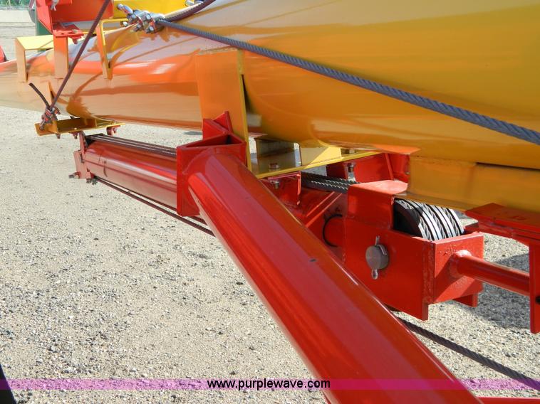 image for item D8890 Westfield MK-100-81 grain auger