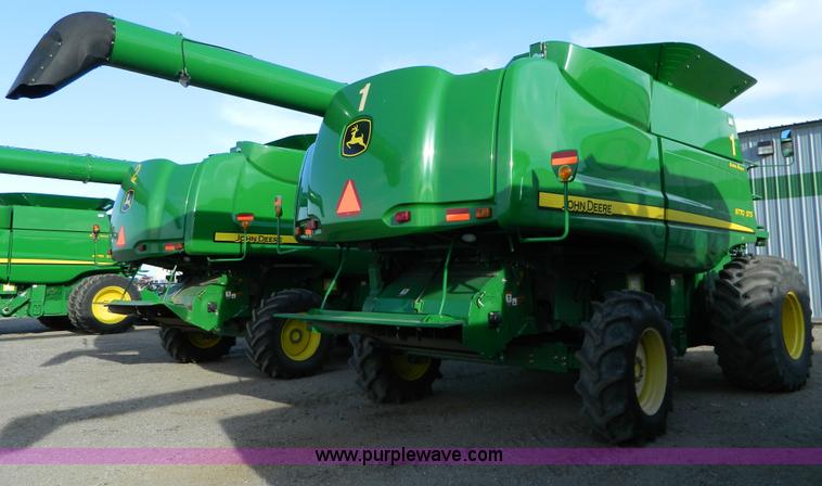 image for item D8891 2008 John Deere 9770 STS combine