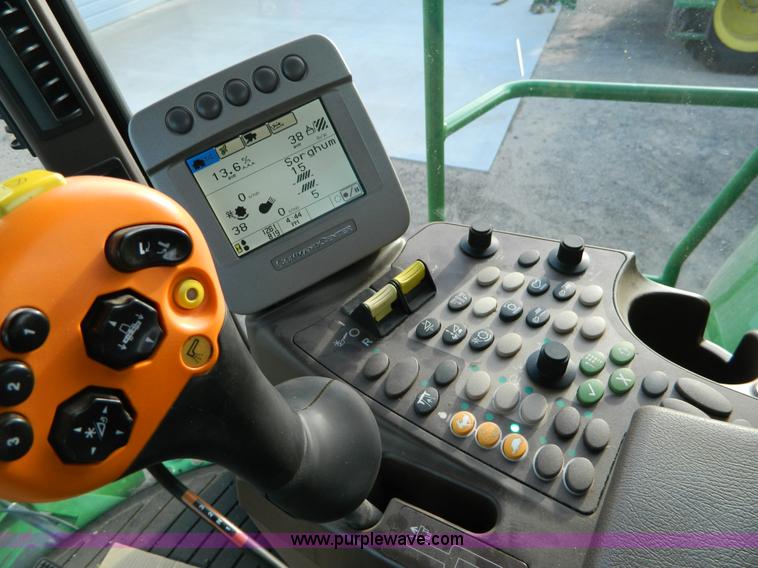 image for item D8891 2008 John Deere 9770 STS combine