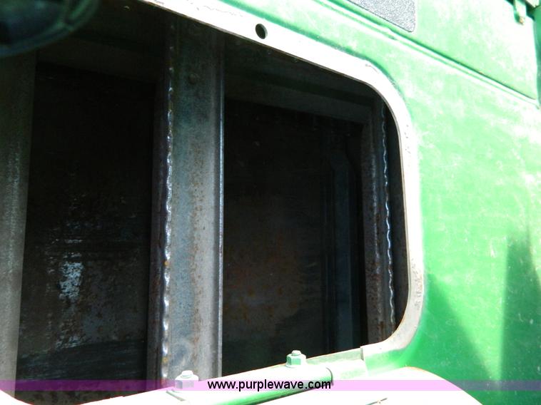 image for item D8891 2008 John Deere 9770 STS combine